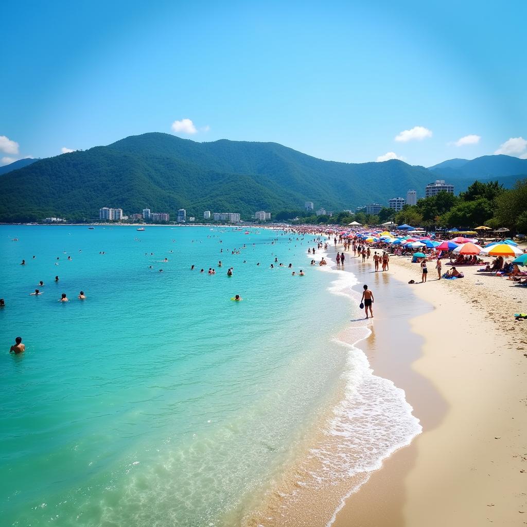 Bãi biển Trần Phú Nha Trang lung linh trong nắng sớm